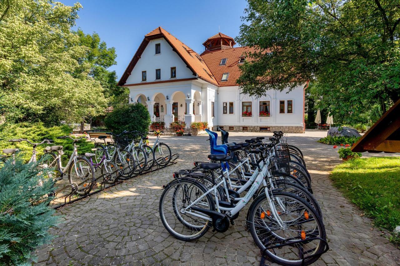 Conacul Secuiesc-Szekelyko Kuria Hotel Coltesti Eksteriør billede